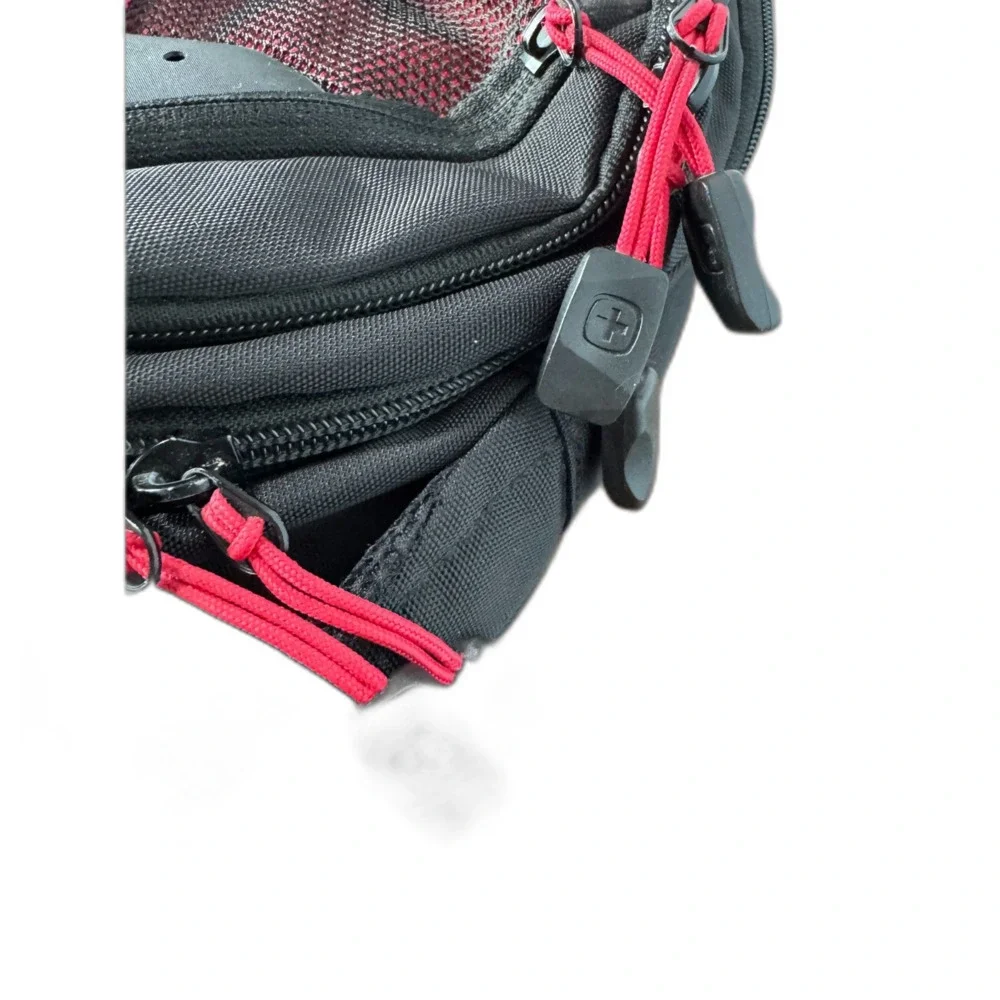 Vintage SWISSGEAR Bungee Cord Backpack Black Red Techwear Gorpcore